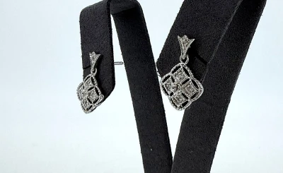 0.10ct Diamond & 9ct White Gold Drop Stud Earrings 2.4g