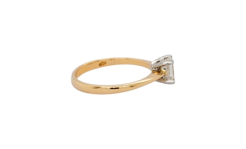 0.50ct Diamond & 18ct Gold Solitaire Ring 2.3g Size L1/2