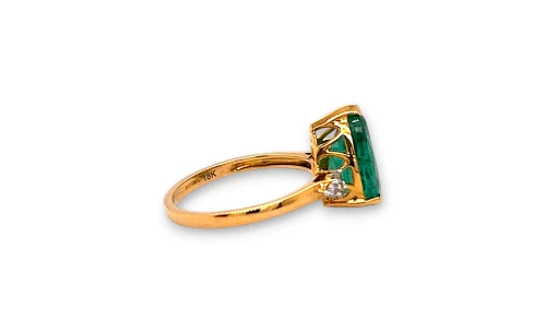 2.62ct Natural Pearl Shape Emerald & Diamond Solitaire Ring -18ct Gold 3.33g