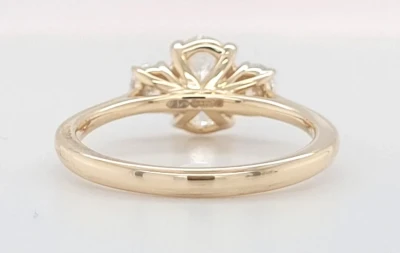 1.66ct Lab Grown Diamond & 9ct Gold Trilogy Ring 2.8g Size M