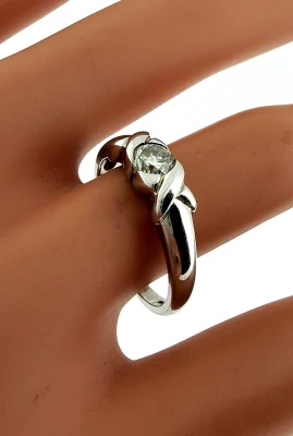 0.44ct Diamond & 18ct White Gold Dress/Solitaire Ring 4.4g