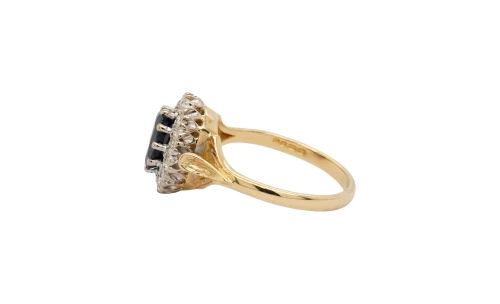 1.70ct Natural Sapphire & Diamond Cluster Ring 18ct Gold 4.86g