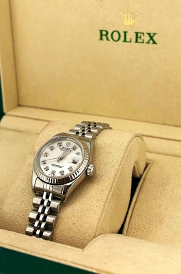 Rolex 26mm DateJust Diamond & Mother of Pearl(1998 Box & Papers)Stainless Steel