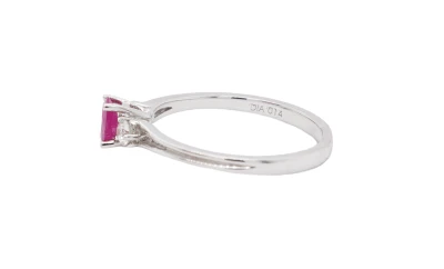 0.35ct Ruby & 0.14ct Diamond Trilogy Ring- 18ct White Gold 2.34g