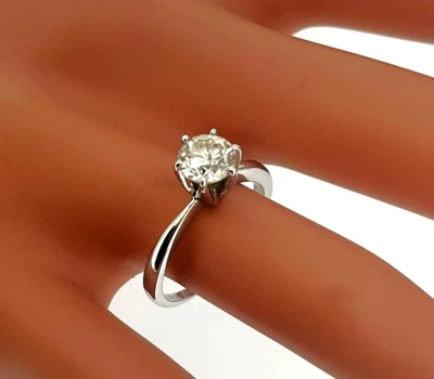 0.75ct Diamond & 18ct White Gold 6 Claw Solitaire Ring 3.2g