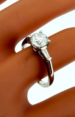 1.20ct Diamond & 18ct White Gold Solitaire Ring 2.9g