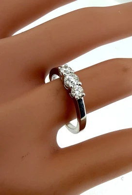 0.50ct Diamond & 18ct White Gold Trilogy Ring 3.7g
