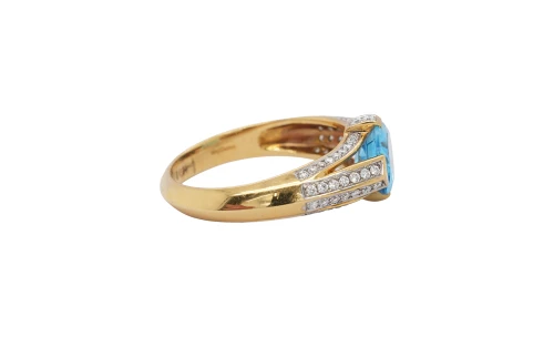1.50ct Topaz & 0.35ct Diamond Dress Ring-18ct Gold 4.58g