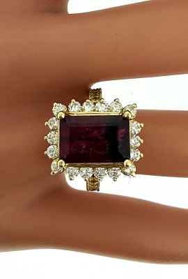 5.50ct Tourmaline & 1.00ct Diamond Halo/Dress Ring- 14ct Gold 7.0g