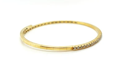 0.52ct Diamond & 18ct Gold Twist/Flex Bangle 8.1g