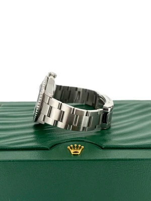 Rolex 40mm Submariner Date -Stainless Steel 2009 Box & Papers : Model 16610