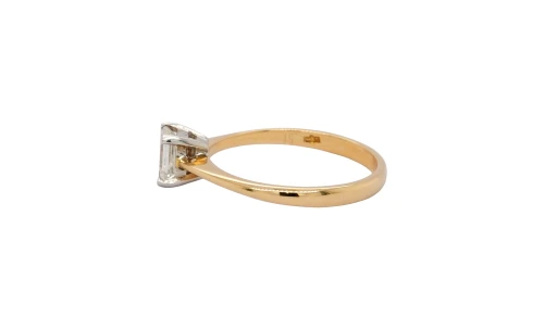 0.50ct Diamond & 18ct Gold Solitaire Ring 2.3g Size L1/2